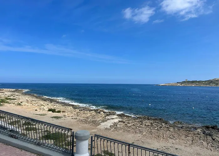 Seafront Beachroom