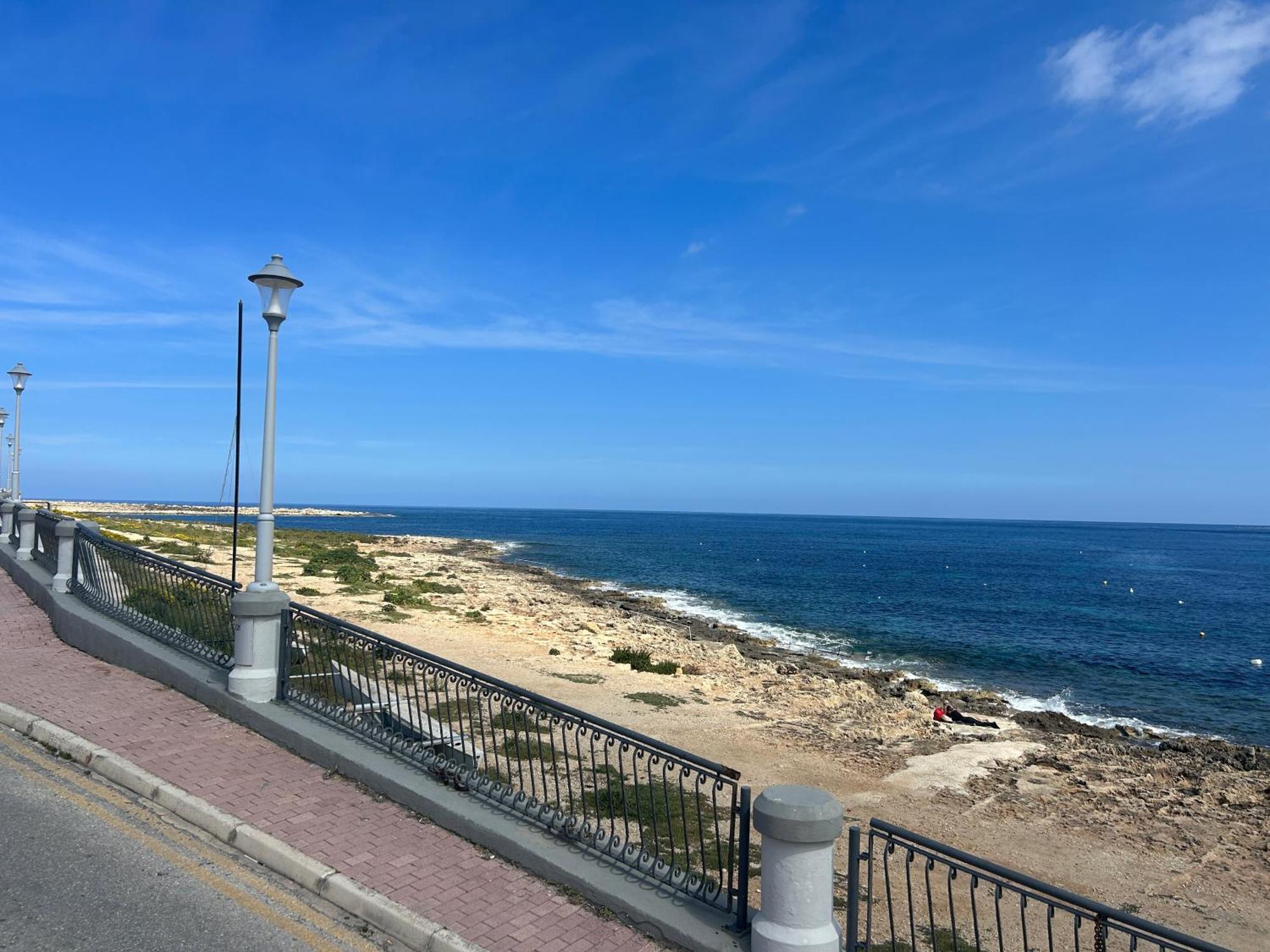 Seafront Beachroom